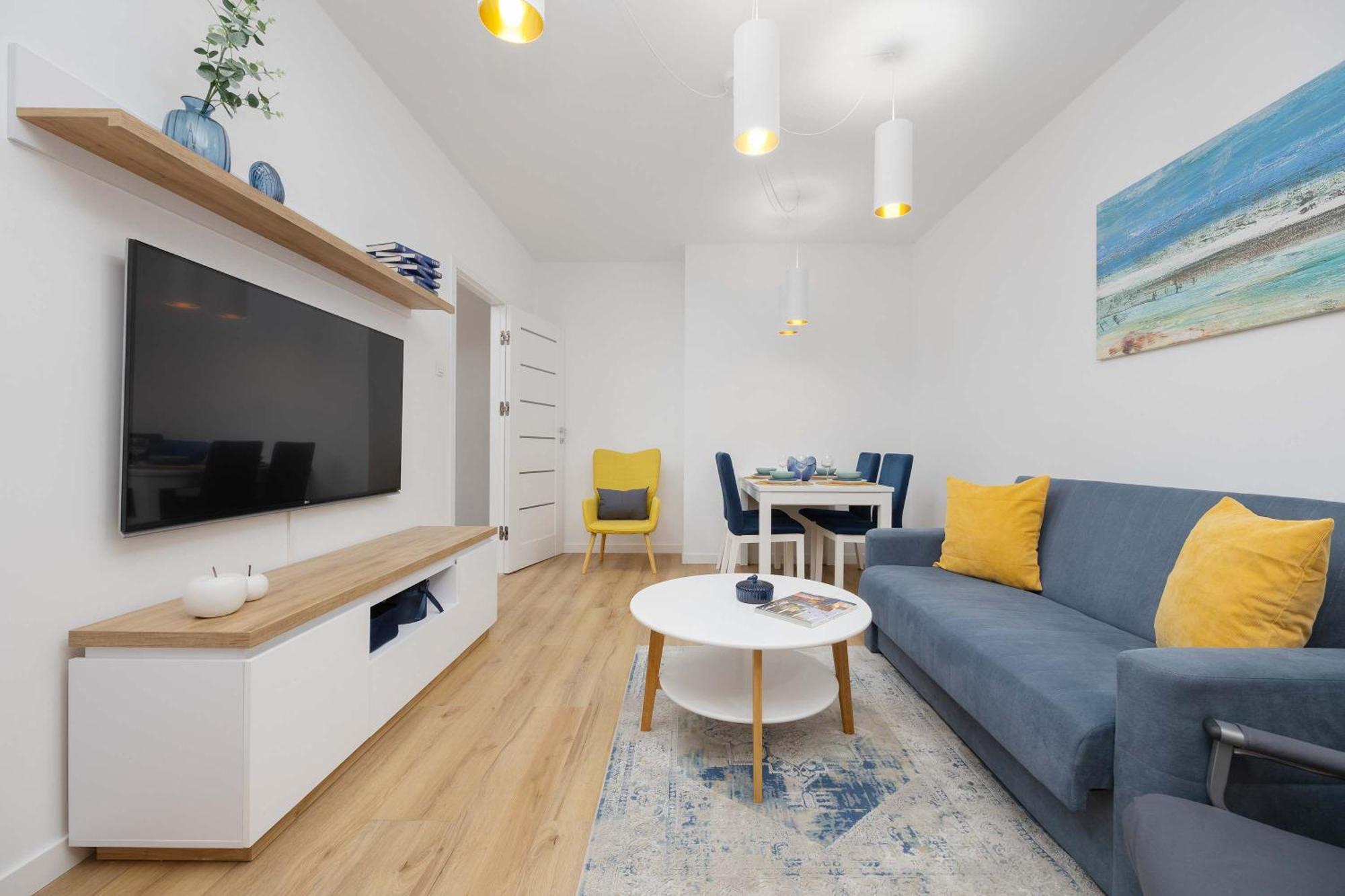Lägenhet Air Conditioned In With Parking, Desk And Bathtub By Renters *